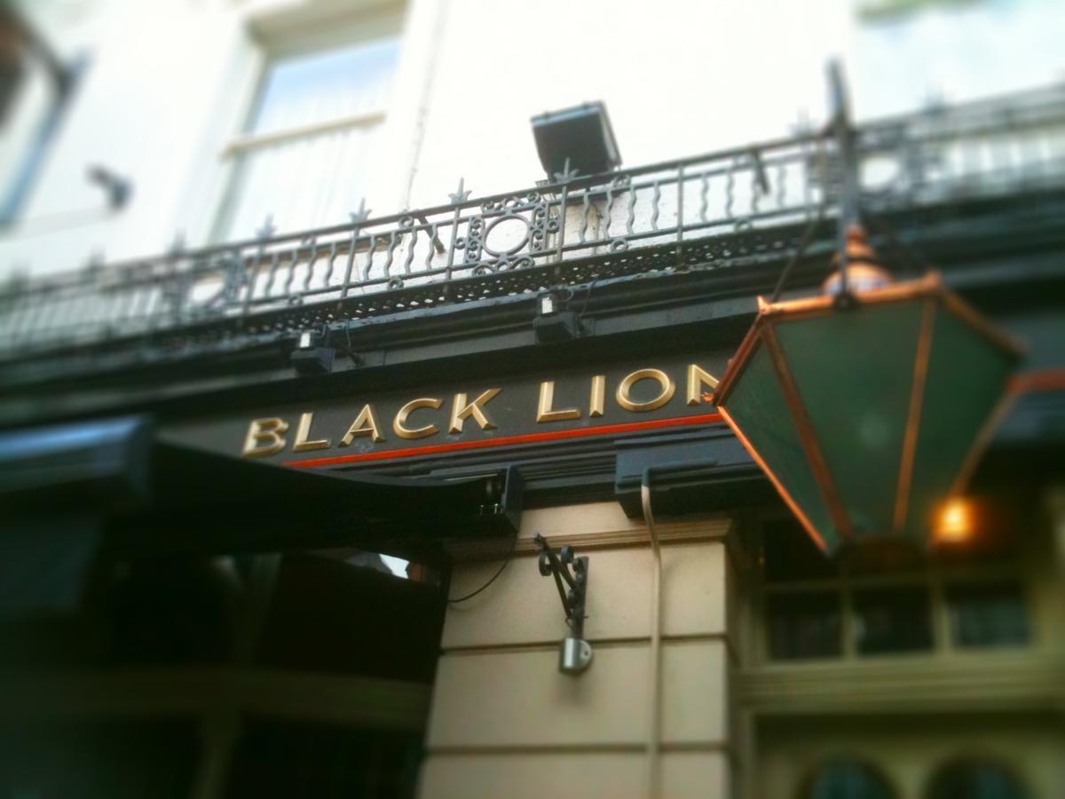 Black Lion Surbiton Zewnętrze zdjęcie